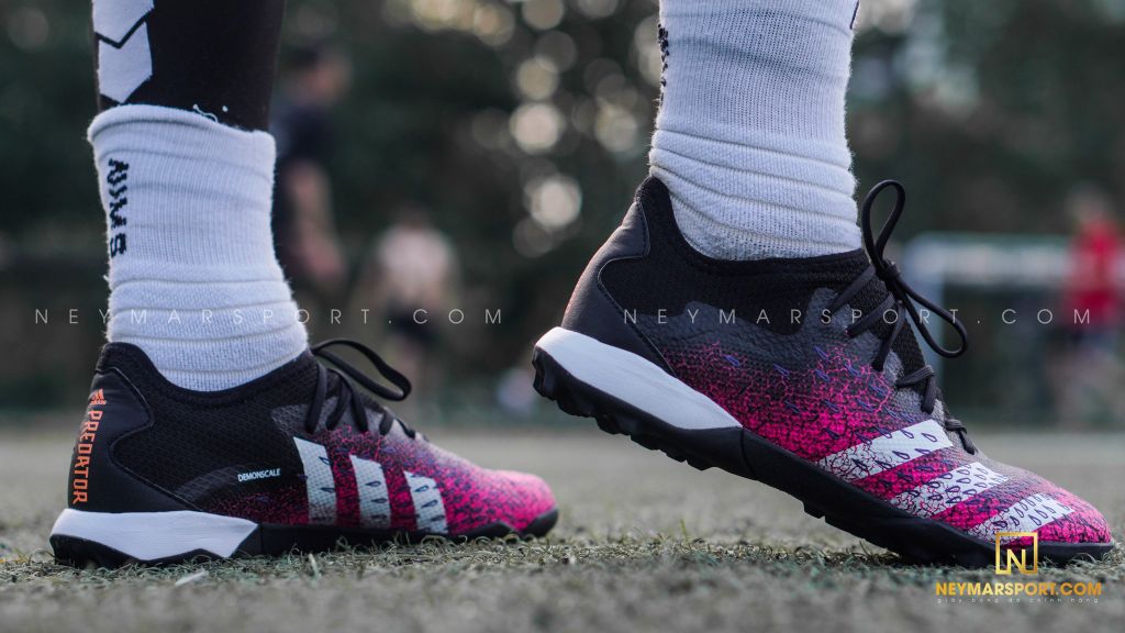 adidas Predator Freak .3 Low TF Superspectral - Core Black/Footwear White/Shock Pink