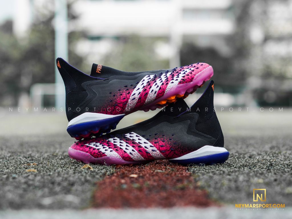 adidas Predator Freak + TF Superspectral - Core Black/Footwear White/Shock Pink