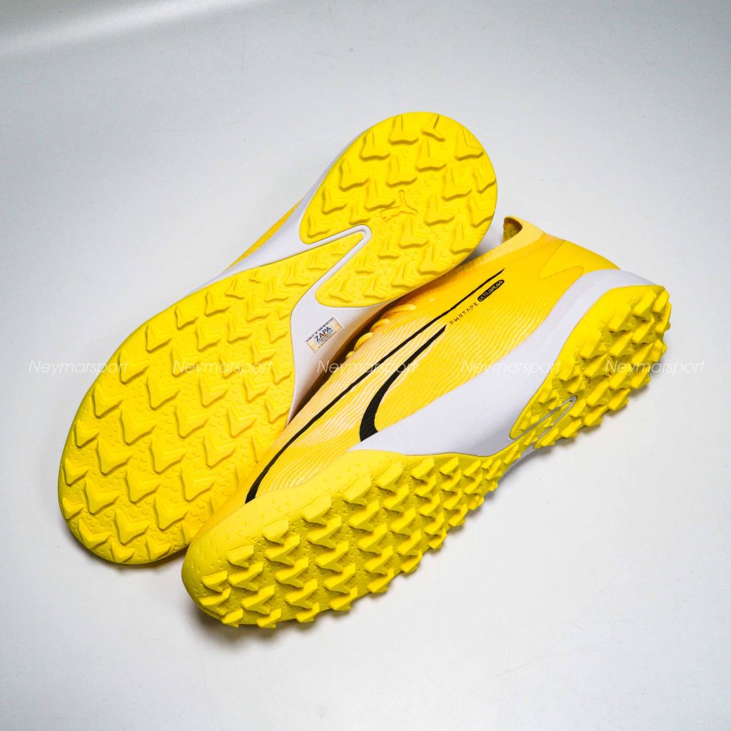 Giày đá bóng PUMA Ultra Ultimate Cage TT Voltage - Yellow Blaze/White/Black 107502-04