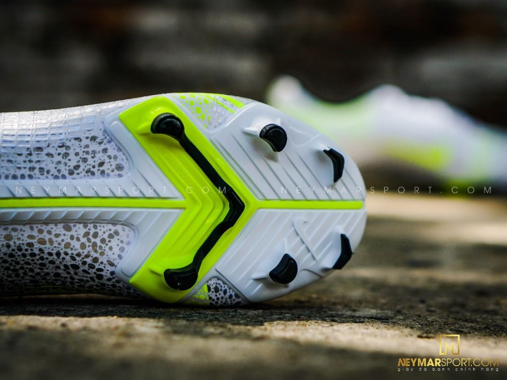 Nike Mercurial Vapor 14 Academy MG Silver Safari - White/Black/Metallic Silver/Volt