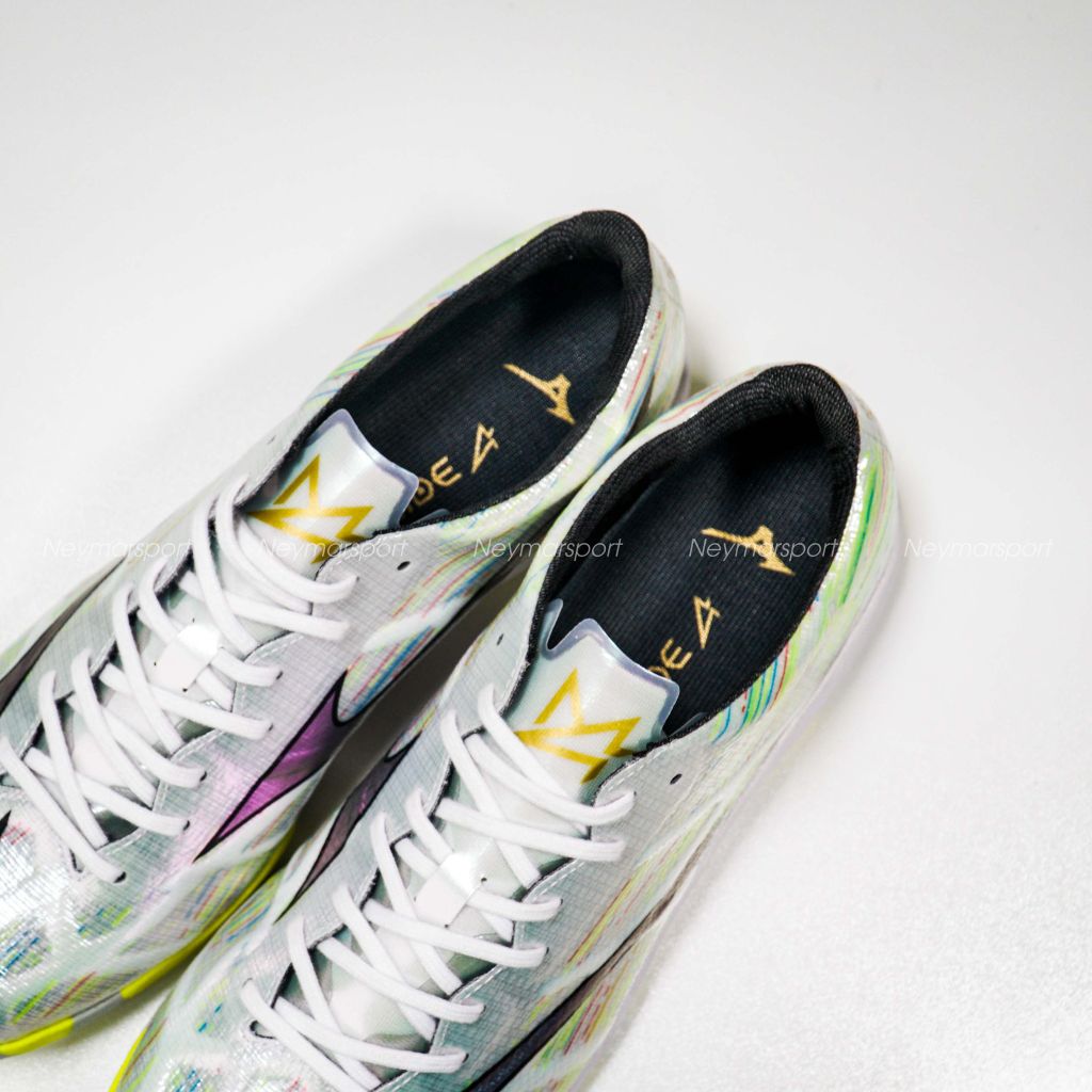 Giày đá bóng Mizuno Alpha II Elite TF Frontier Pack - White/Silver Iridescent/Black P1GD256209