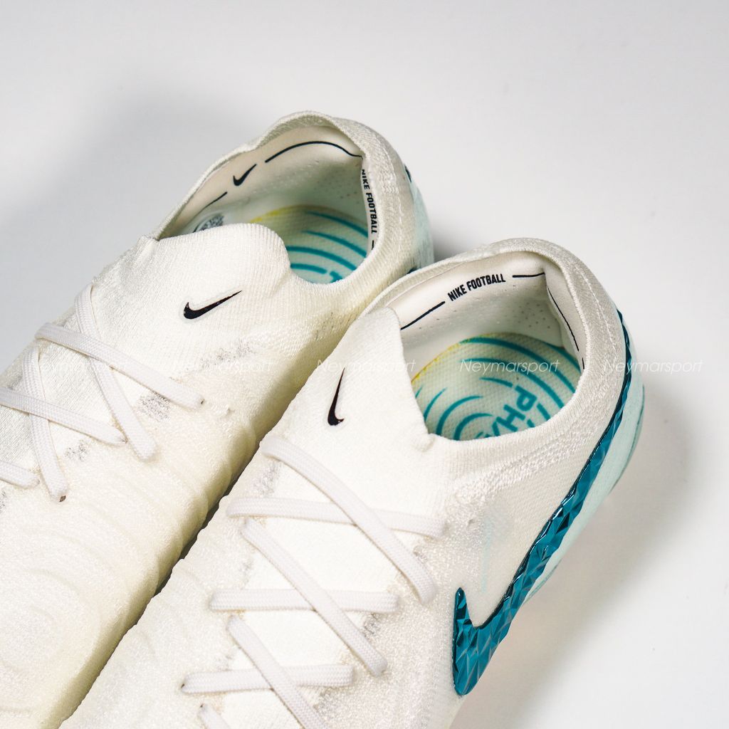 Giày đá bóng Nike Phantom GX II Elite FG LV8 Limited Edition - White/Multi Color HV4890-100