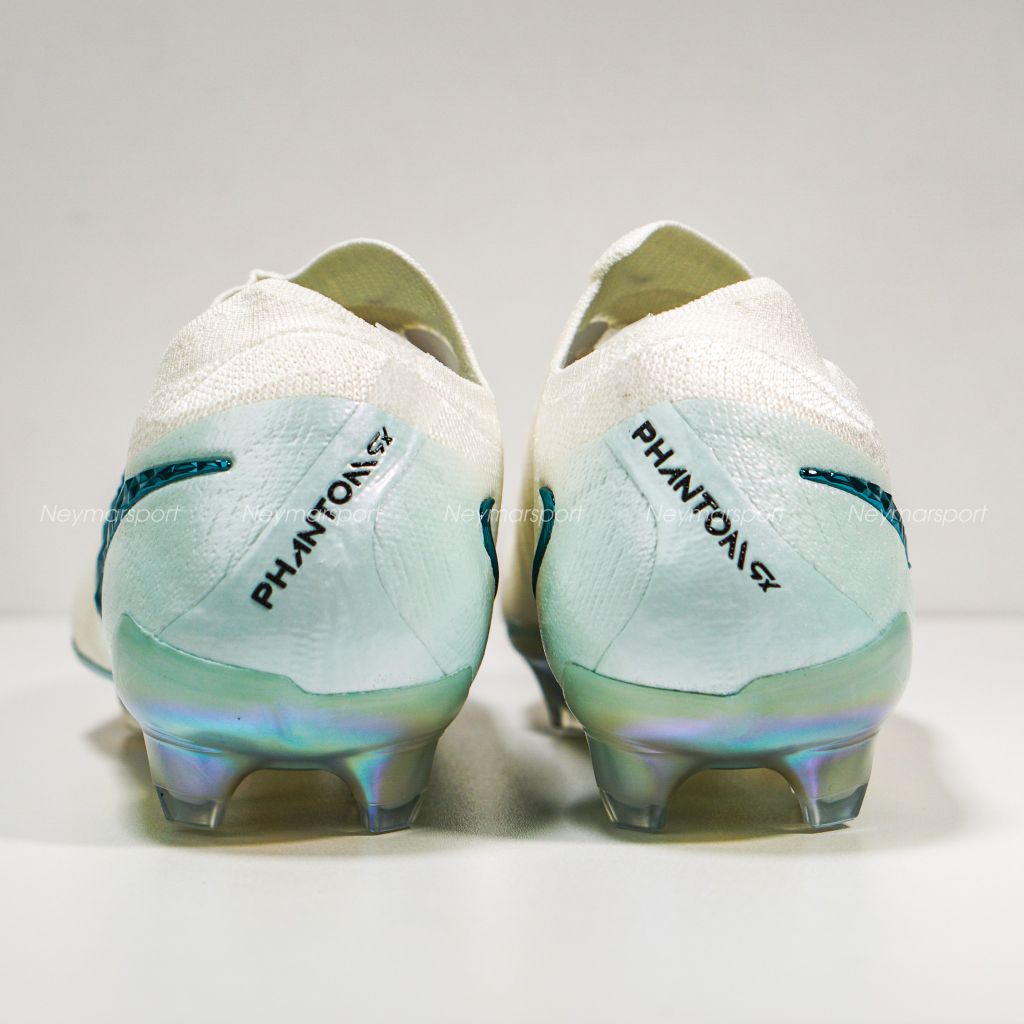 Giày đá bóng Nike Phantom GX II Elite FG LV8 Limited Edition - White/Multi Color HV4890-100