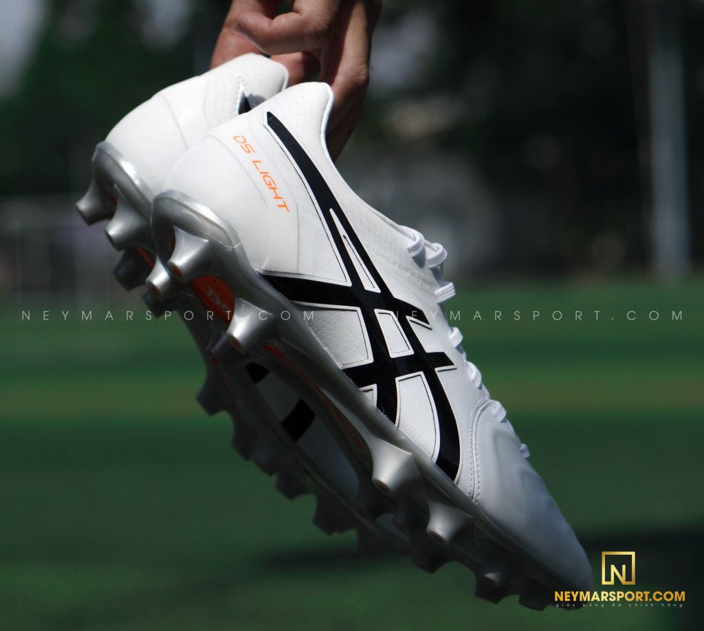 ASICS DS LIGHT WD FG - White/Black