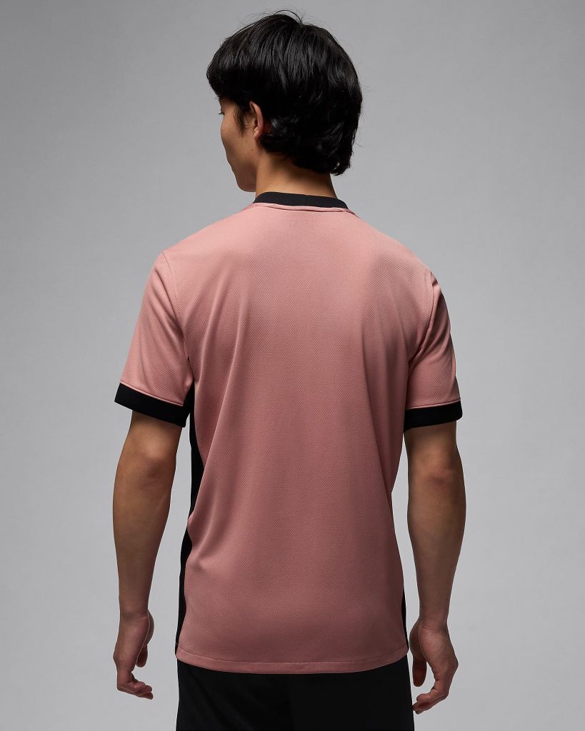 Áo bóng đá chính hãng Paris Saint Germain Thứ 3 2024/25 FQ2024-686