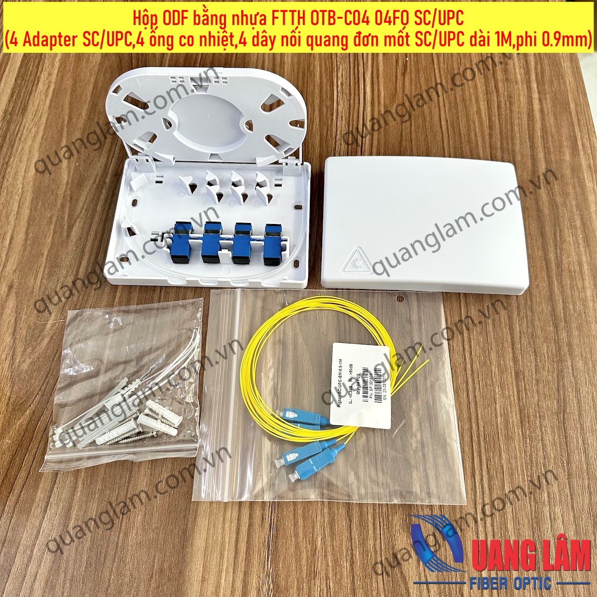 Hộp ODF bằng nhựa FTTH OTB-C04 04FO SC/UPC (4 Adapter SC/UPC,4 ống co nhiệt,4 dây nối quang đơn mốt SC/UPC dài 1M)