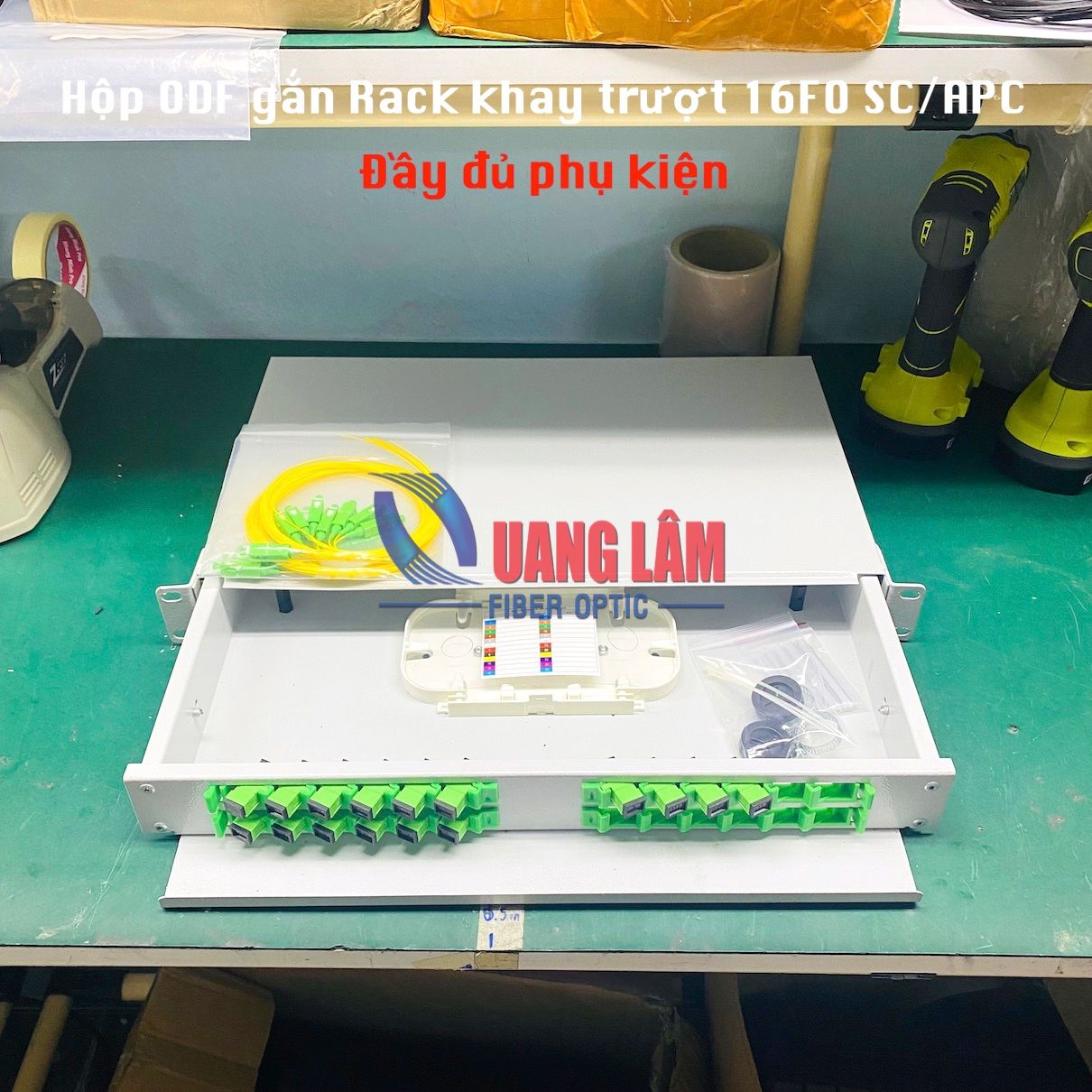 Hộp ODF gắn Rack khay trượt 16FO SC/APC - Đầy đủ phụ kiện