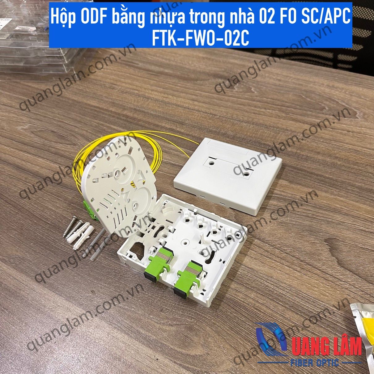 Hộp ODF bằng nhựa 02FO SC/APC FTK-FWO-02C (Bao gồm Dây hàn SC/APC+Phụ kiện)