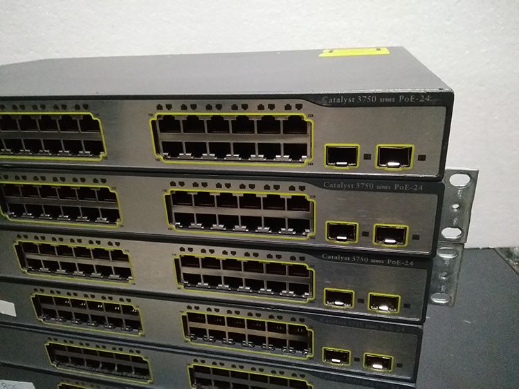 WS-C3750-24PS-S Cisco Catalyst switch 3750 24 10/100 PoE + 2 SFP + IPB Image