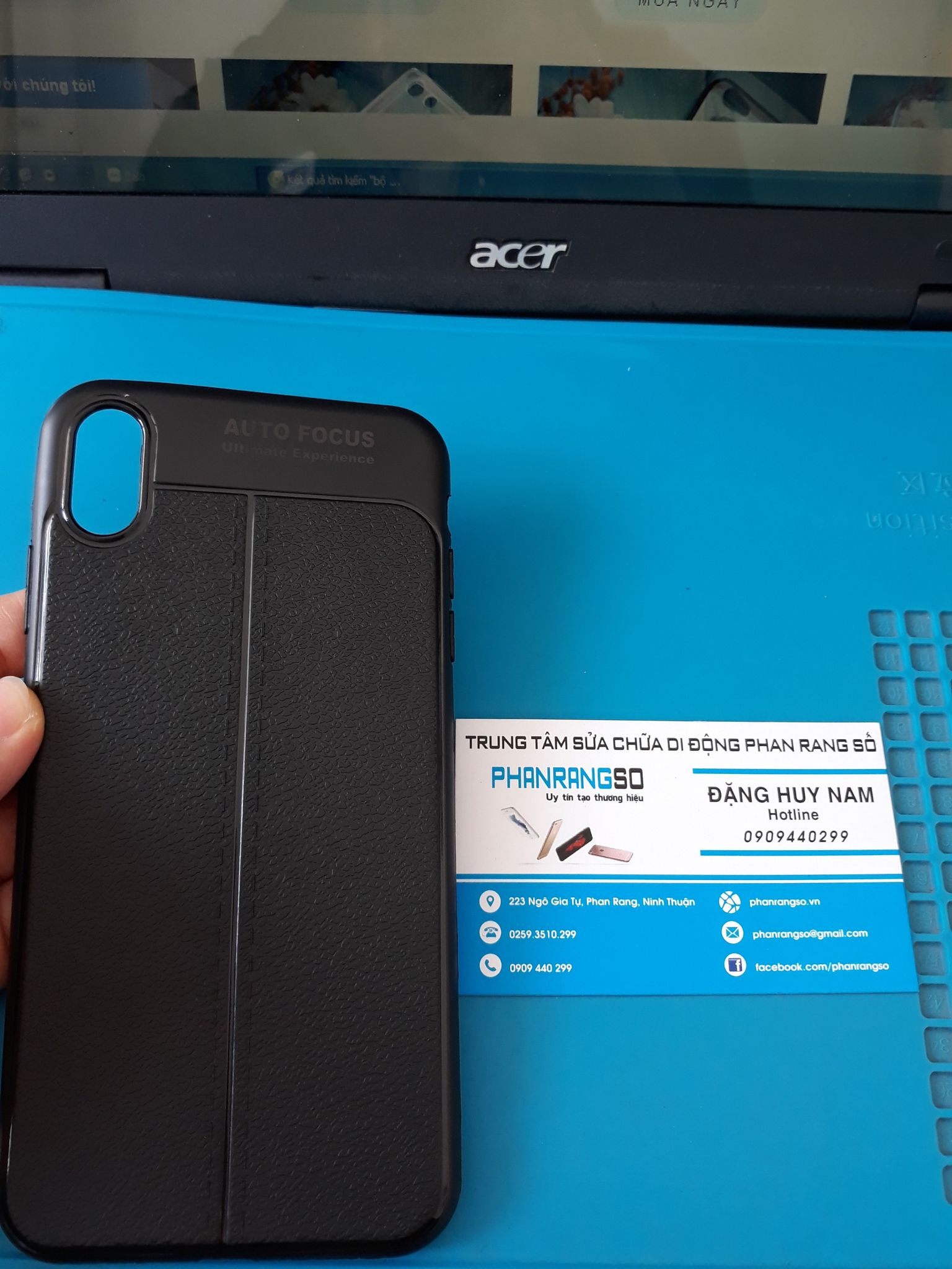 Ốp lưng dẻo vân da Auto Focus iPhone XR, XS Max (đen)