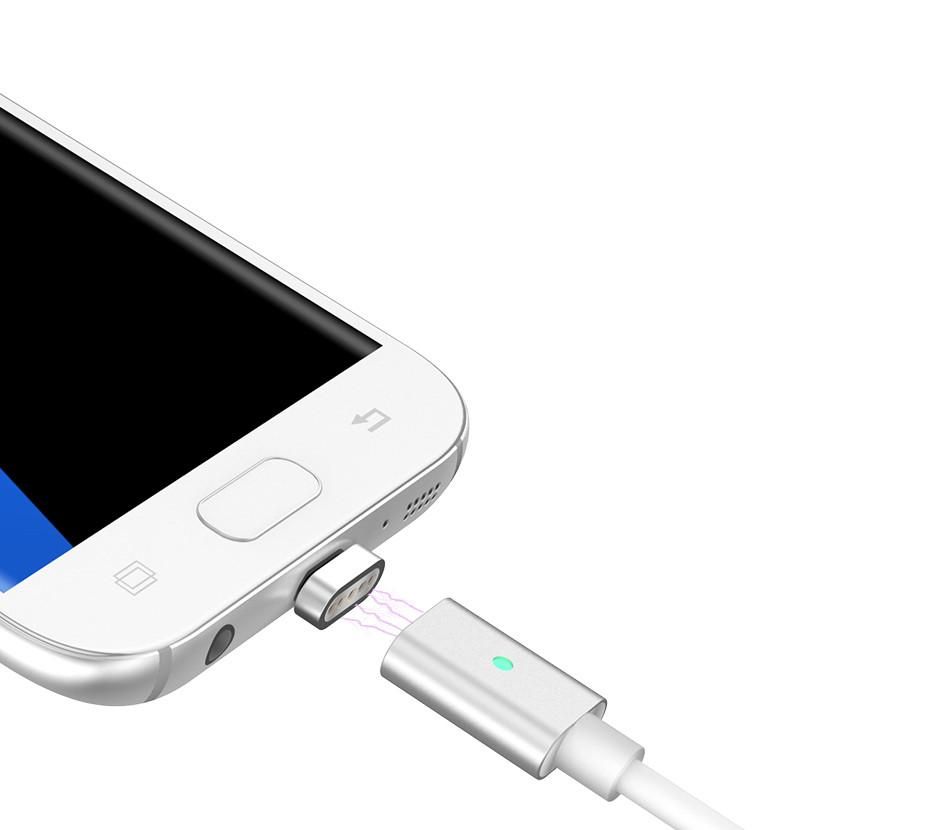 Cáp sạc từ cổng Micro USB