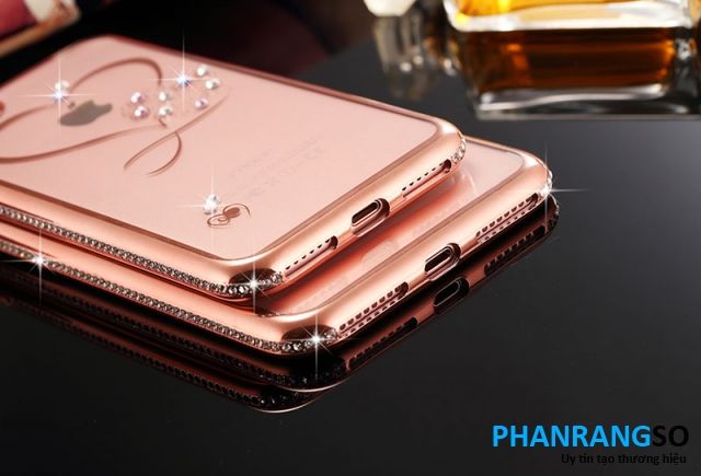 iPhone 7, 8- Ốp lưng dẻo viền màu đính đá (Nhiều mẫu)