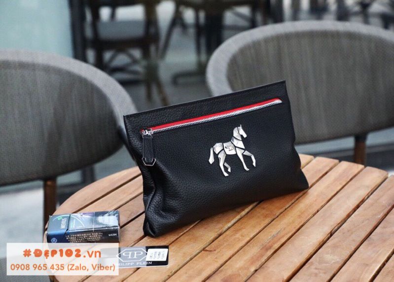 Ví cầm tay QP chảnh sang tại shop ĐẸP 102