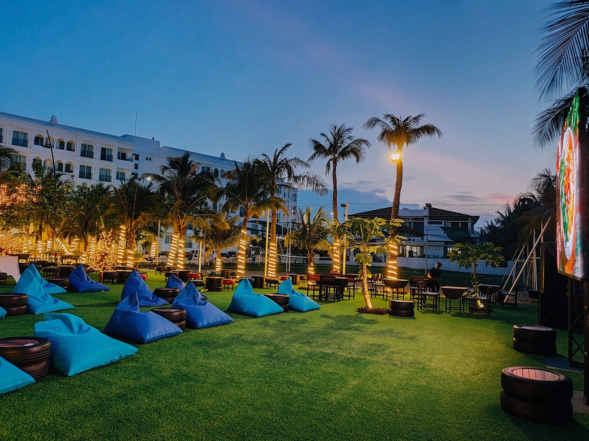 ƯU ĐÃI LƯU TRÚ CHỈ 1350k TẠI RESORT 5* DÀNH CHO GIA ĐÌNH BẠN