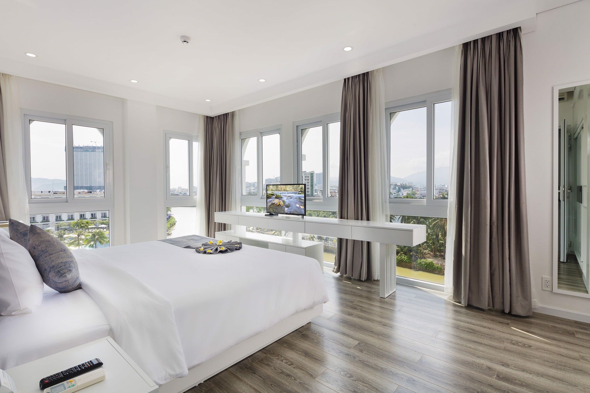 ƯU ĐÃI LƯU TRÚ CHỈ 1350k TẠI RESORT 5* DÀNH CHO GIA ĐÌNH BẠN