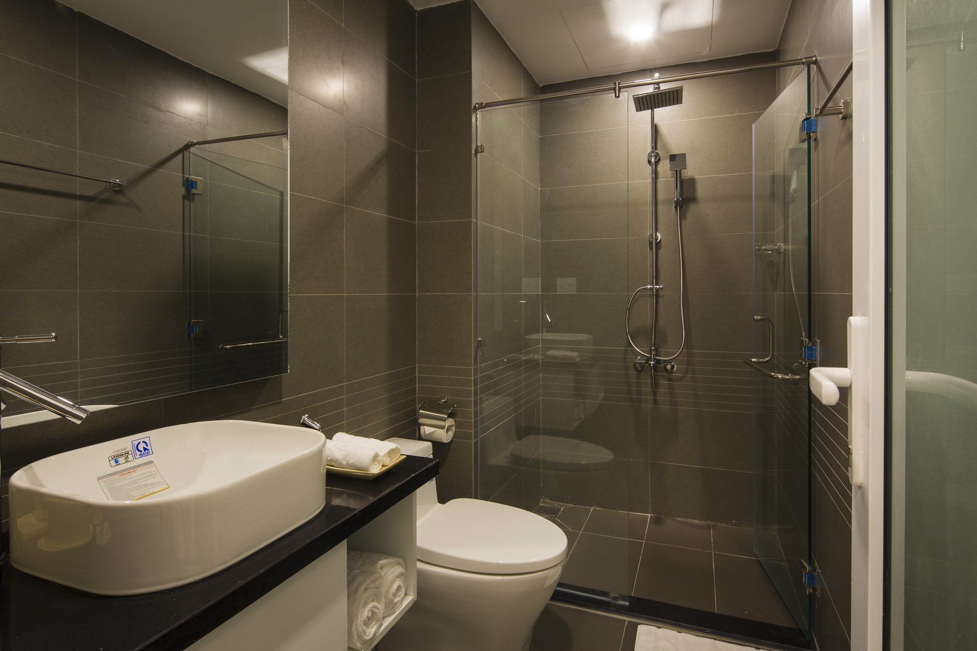 UMA EXECUTIVE SUITE