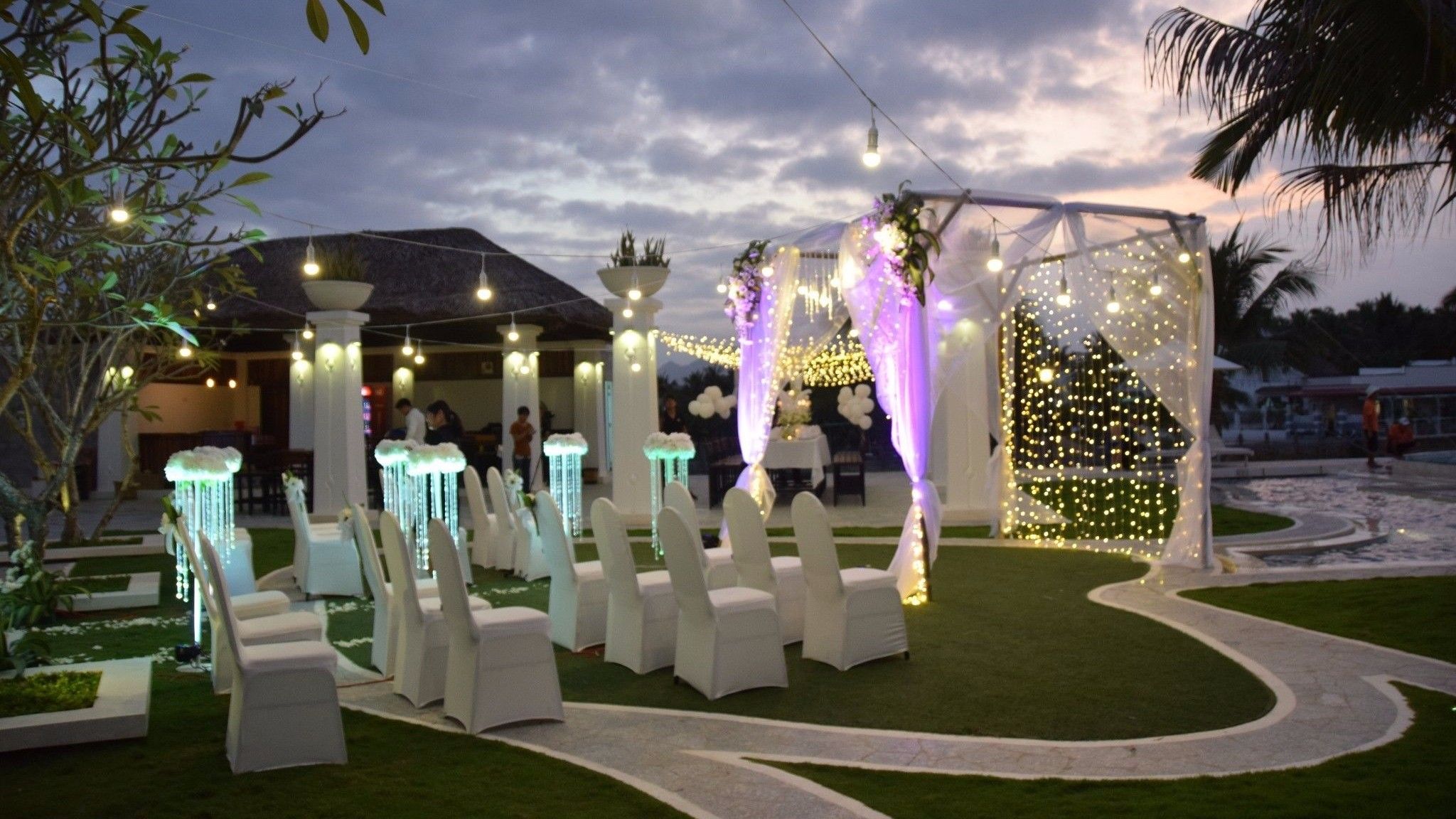 WEDDING VENUES