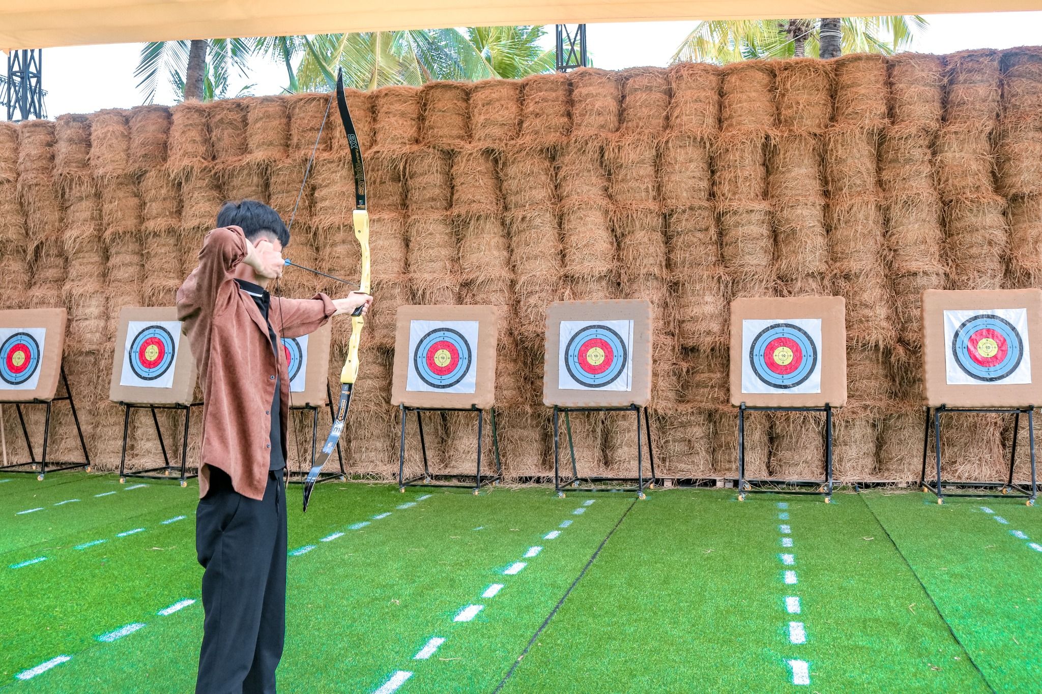 SUP PADDLING AND ARCHERY