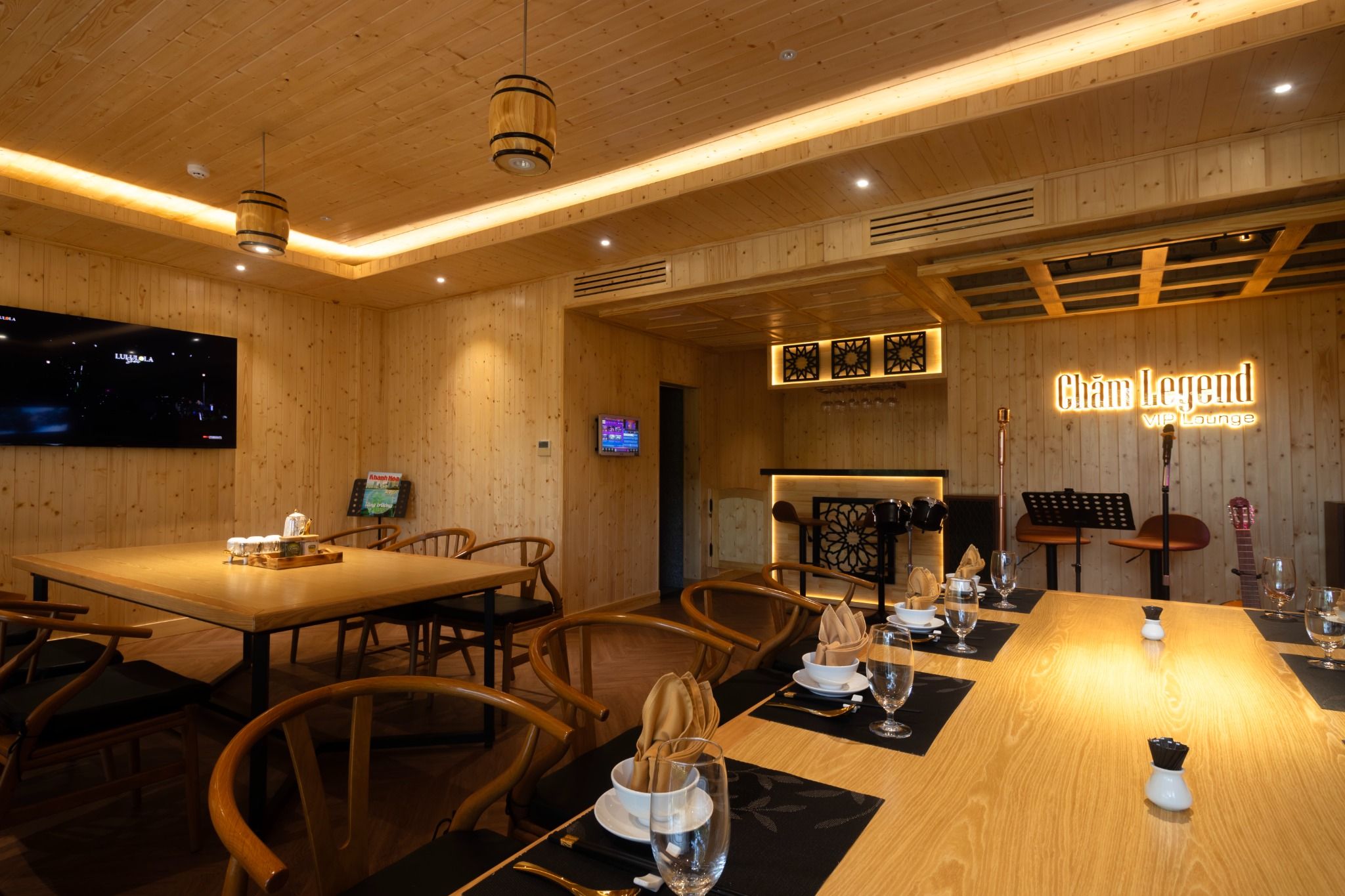 CHĂM LEGEND (Dining room)