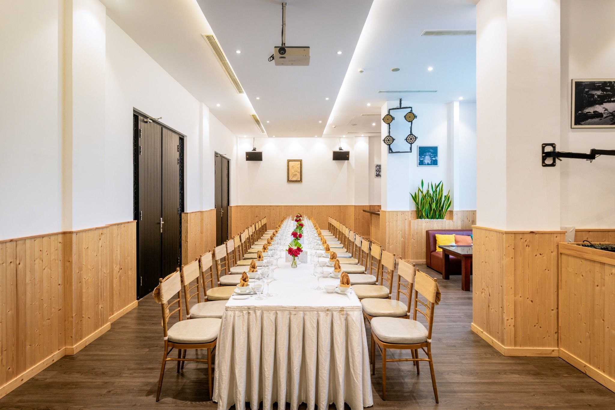 SAMPA ROOM