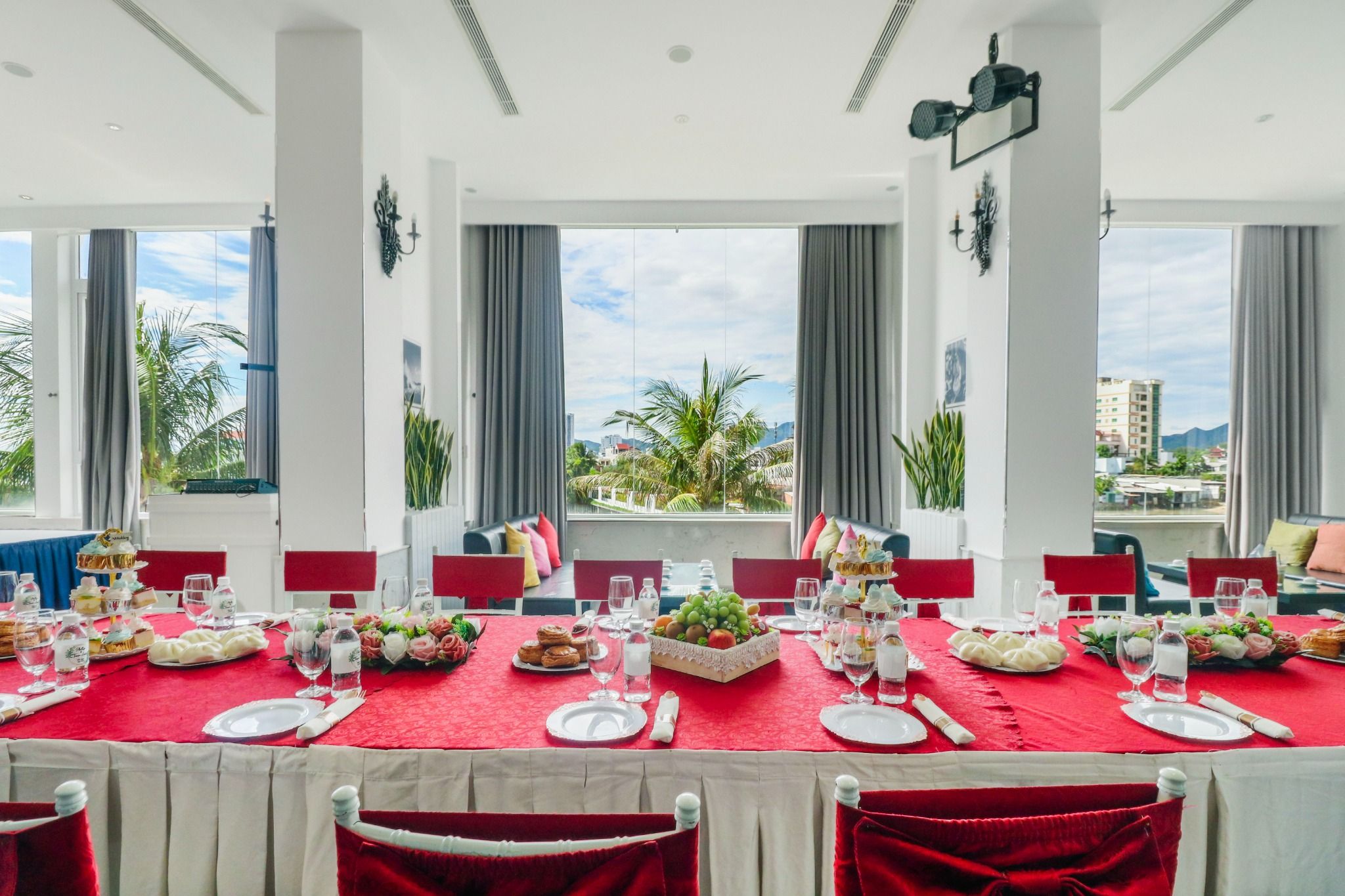 TERRA DINING