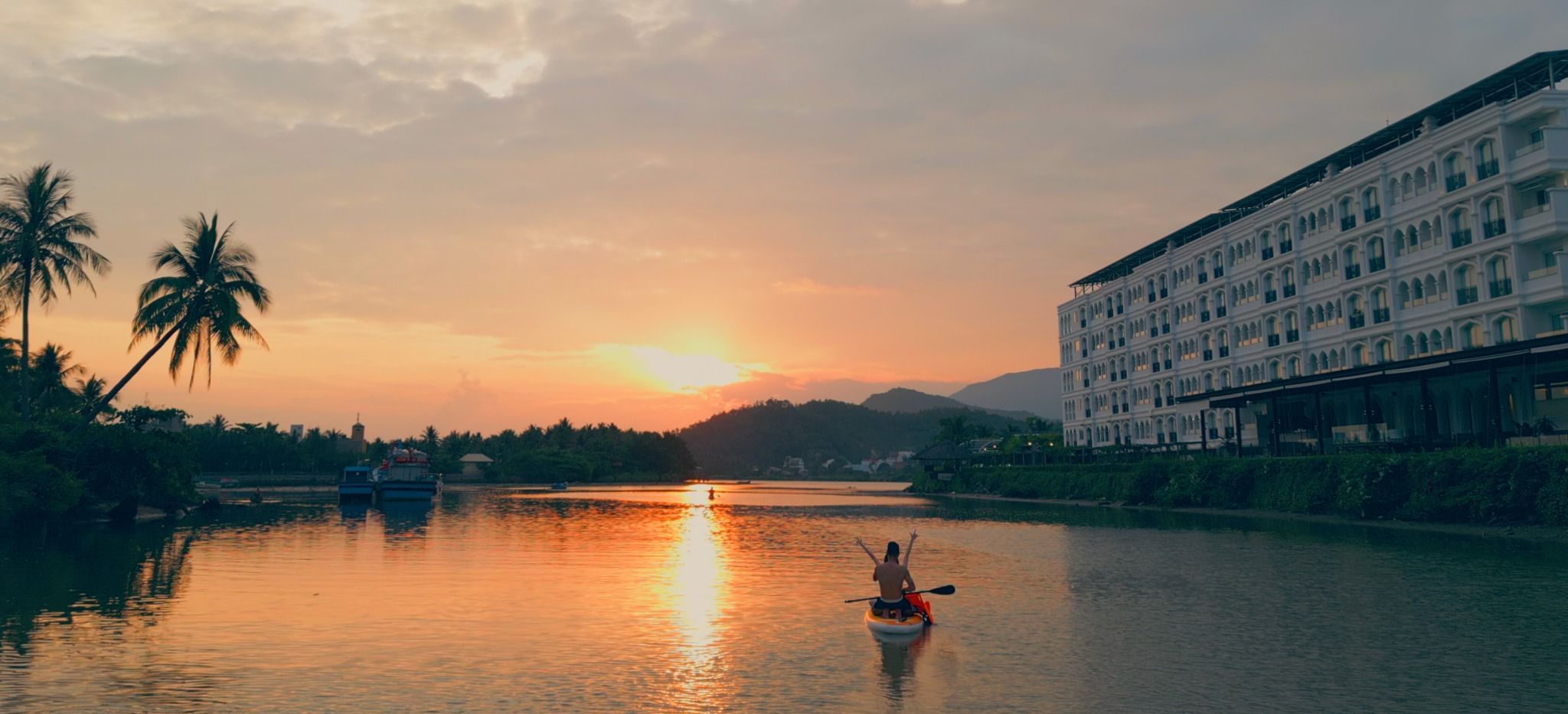 SUP PADDLING AND ARCHERY