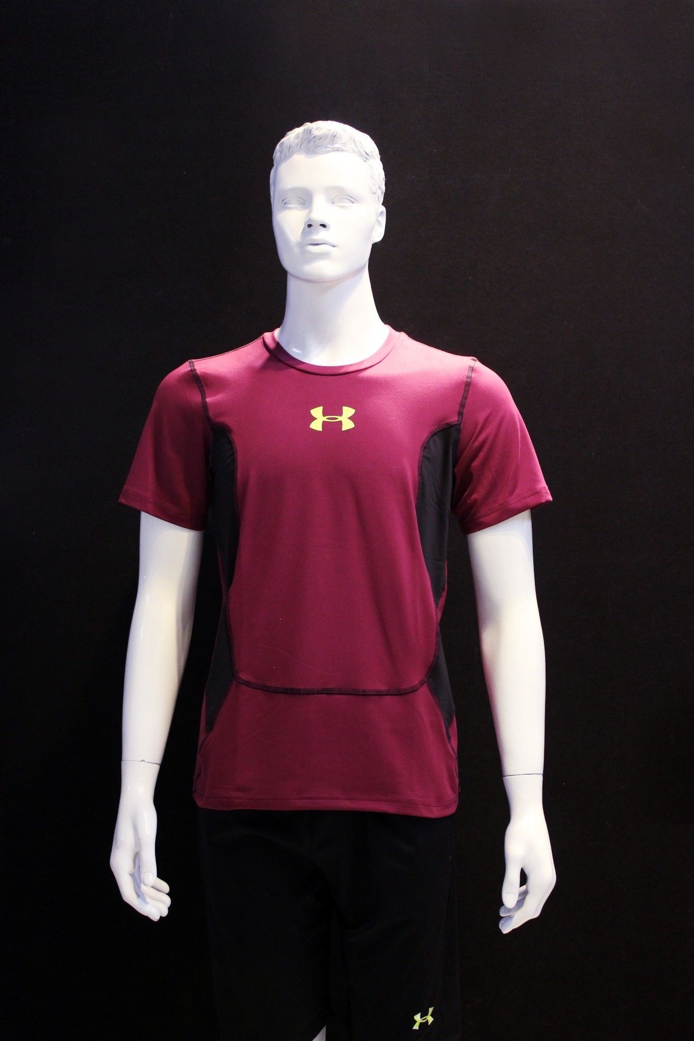 Áo Training Under Armour Đỏ Mận