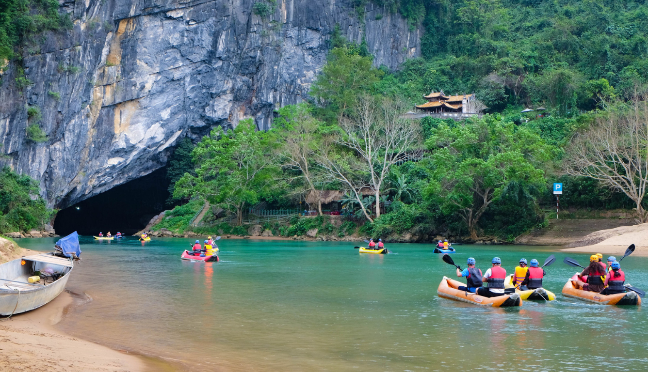 ĐÀ NẴNG - HỘI AN - BÀ NÀ HILLS - HUẾ QUẢNG BÌNH ( 04 Ngày 03 đêm - Ô Tô - Máy Bay )