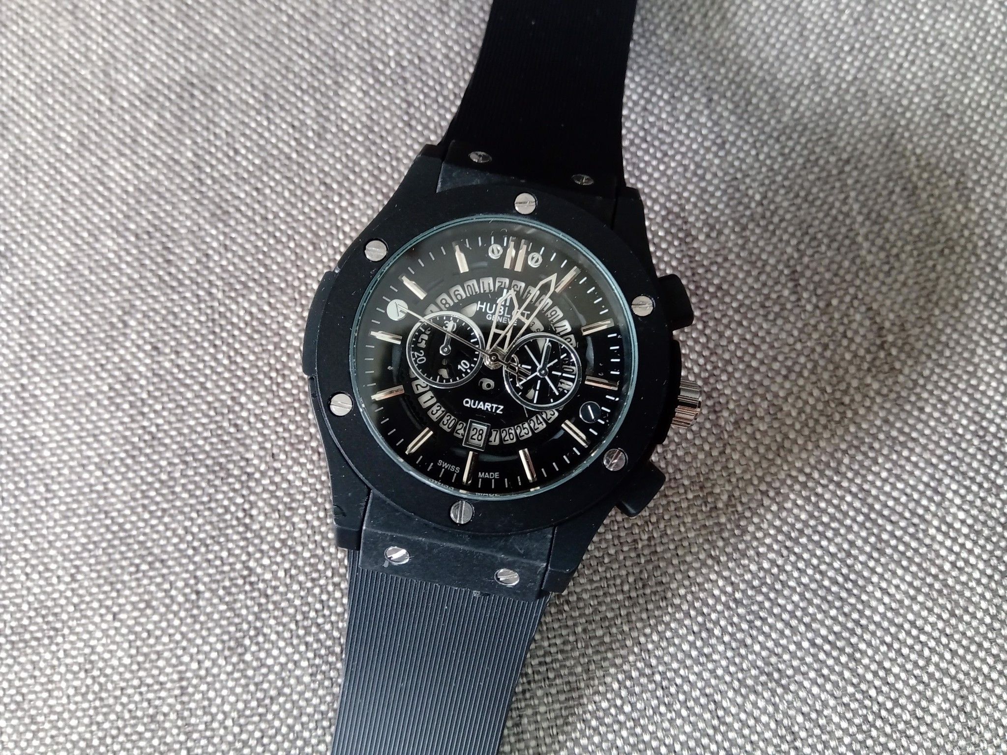 Đồng hồ Nam Hublot Geneve Black, size 42mm, máy Nhật