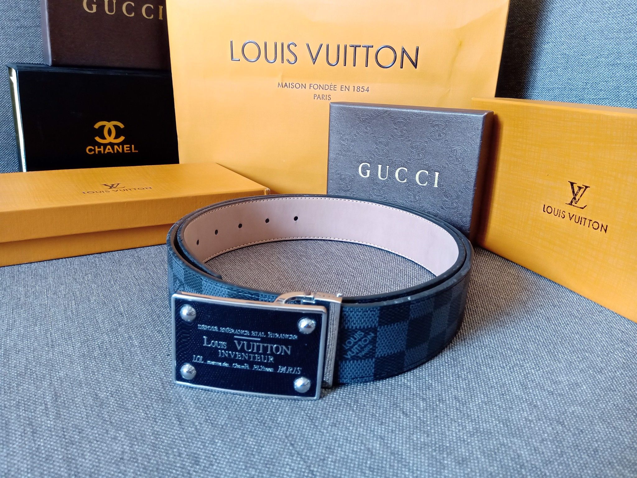 Thắt lưng Louis Vuitton Neo Trunk 44 mm Reversible Belt