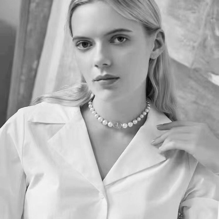 Vòng Cổ Choker Dior Ngọc Trai Màu Trắng Quý Phái
