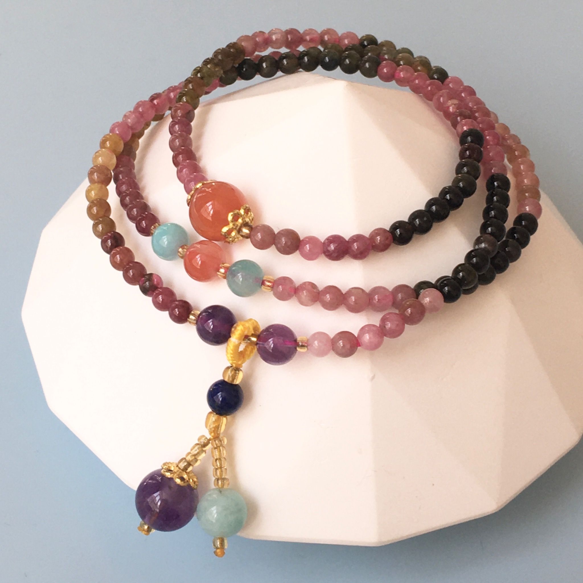 Vòng Tay Phong Thuỷ Cao Cấp - 3 Vòng Đá Tourmaline Đa Sắc Màu, Đá Aquamarine, Đá Thạch Anh Tím Thiên Nhiên & Đá Mã Não Đỏ May Mắn