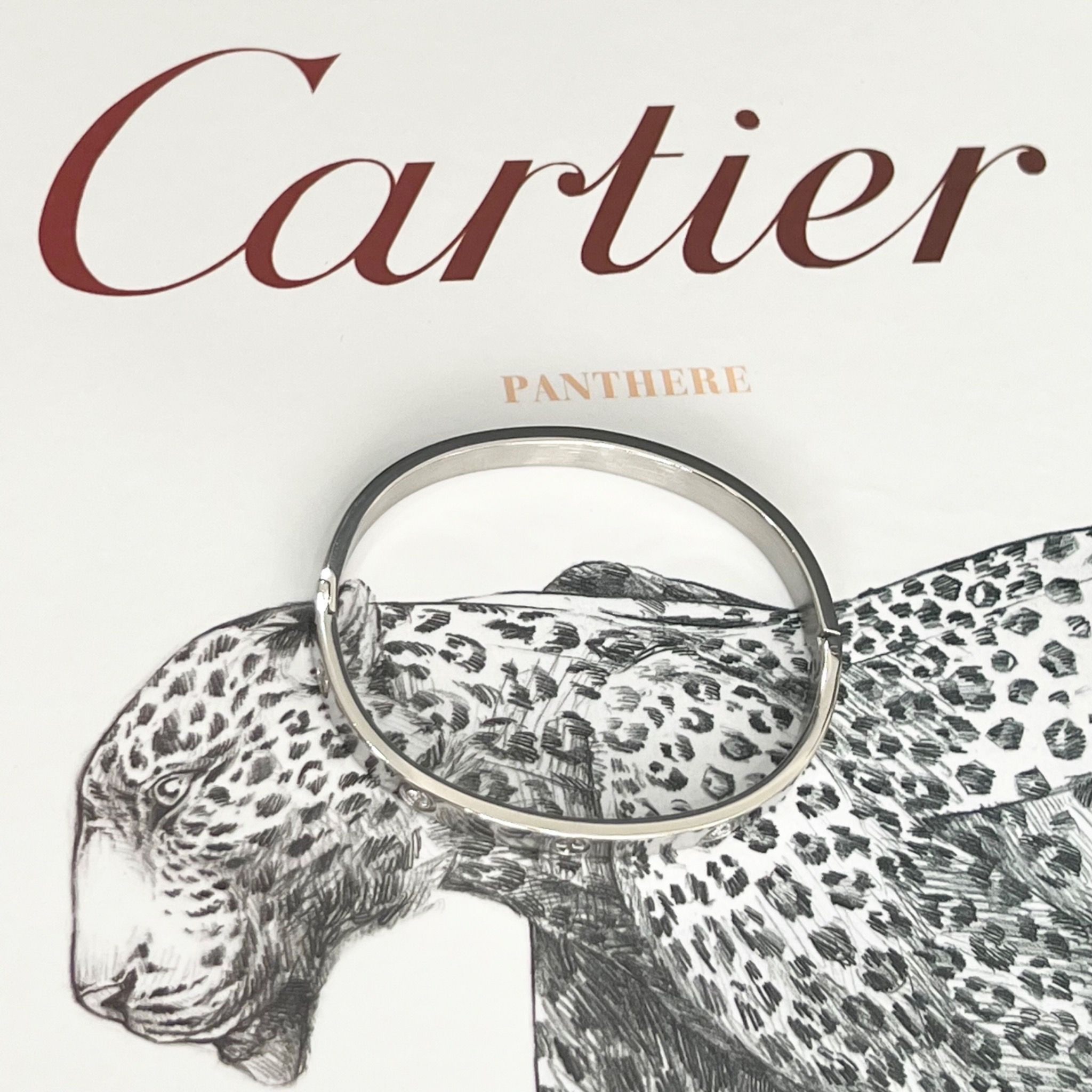 Vòng Tay Nam, Nữ TiTan Cao Cấp - Cartier Màu Trắng Pha Lê (AF)