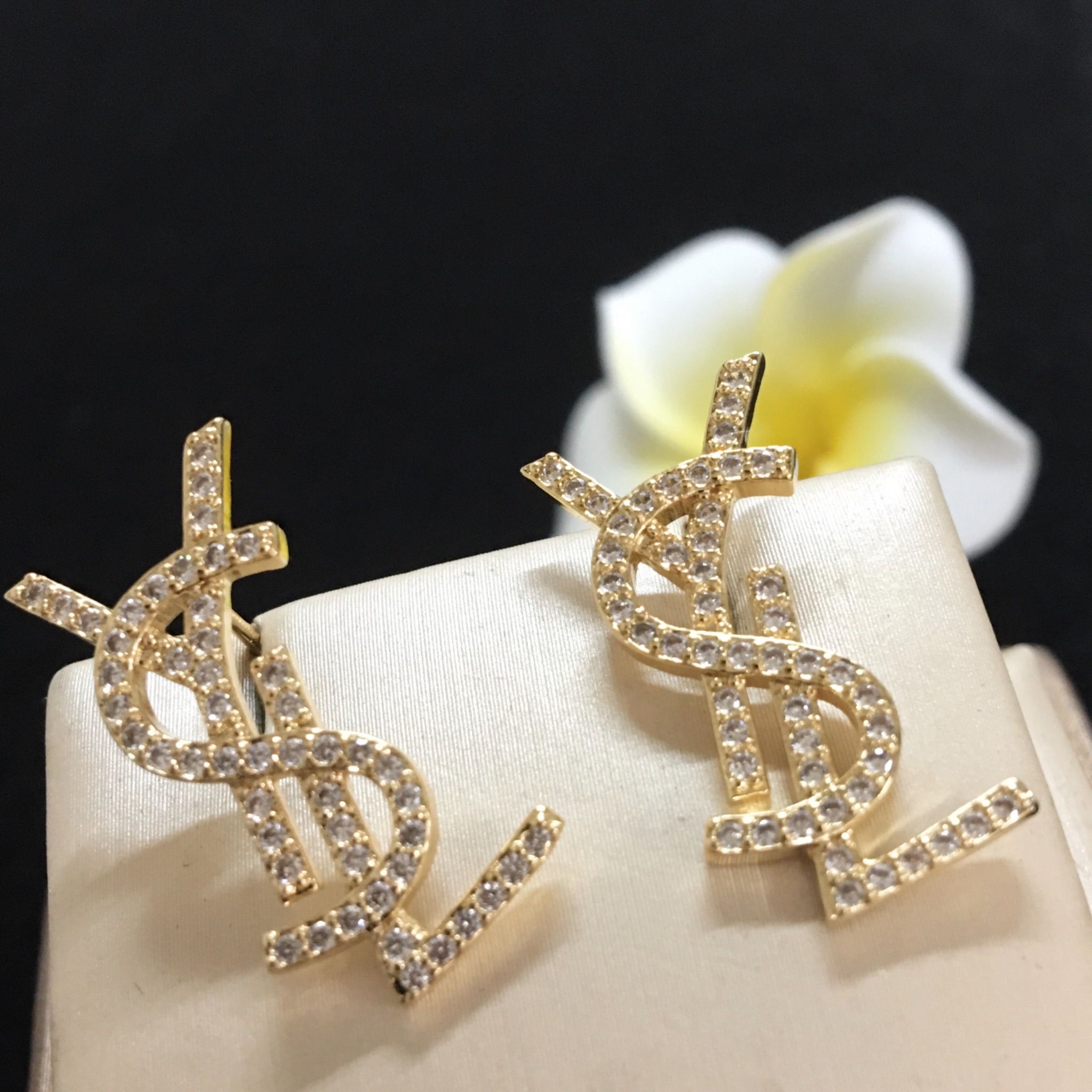 Bông Tai YSL Màu Vàng Pha Lê Trắng (AB)