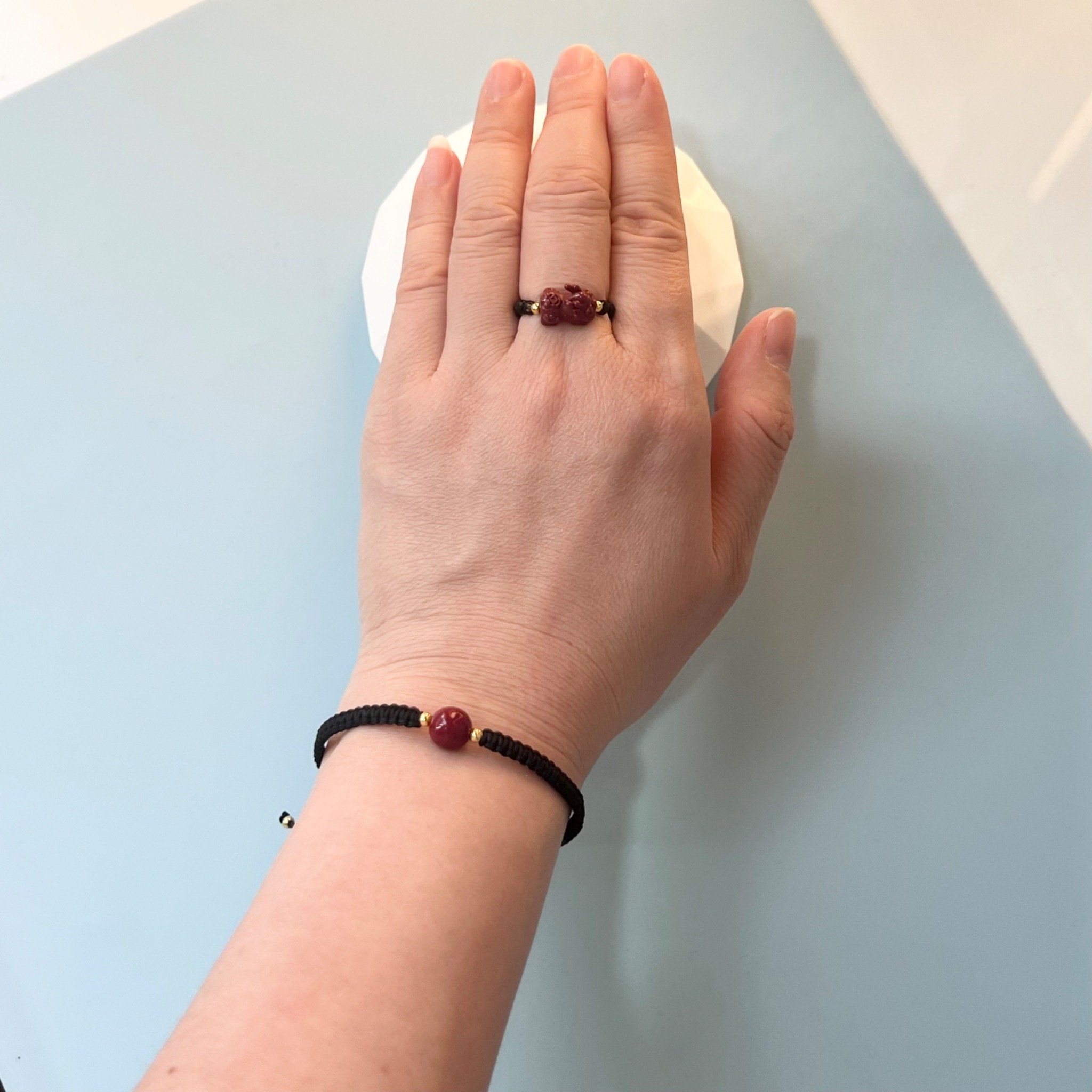 Nhẫn Đá Phong Thuỷ Cao Cấp - Con Tỳ Hưu Đá Chu Sa & Đá Obsidian Thiên Nhiên May Mắn