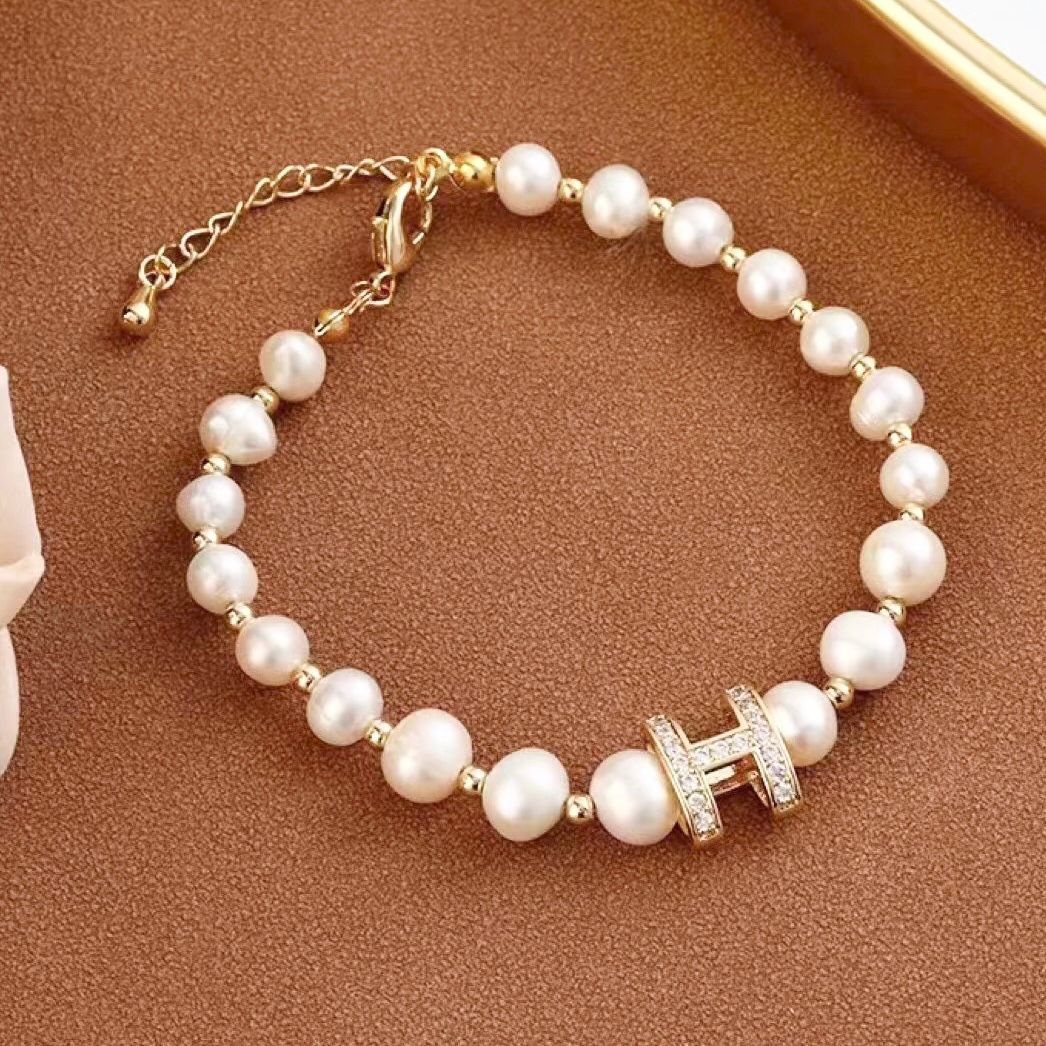 Bộ Trang Sức Hermes Vàng - Vòng cổ Choker & Vòng Tay Đính Đá Pha Lê, Ngọc Trai Nước Ngọt Quý Phái