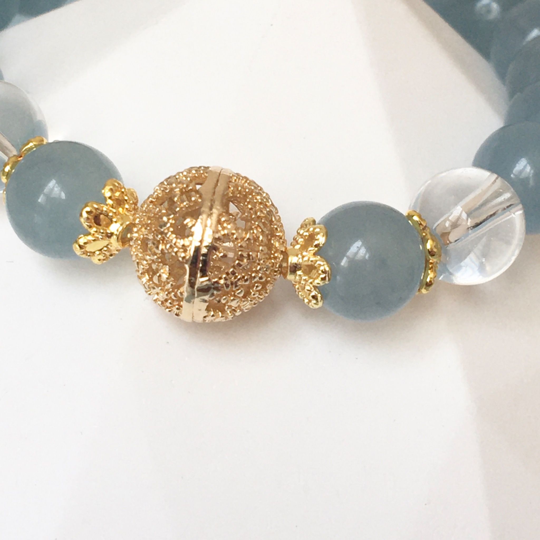 Vòng Đá Phong Thuỷ Cao Cấp - Quả Cầu Vàng Đá Aquamarine & Đá Thạch Anh Trắng Tự Nhiên