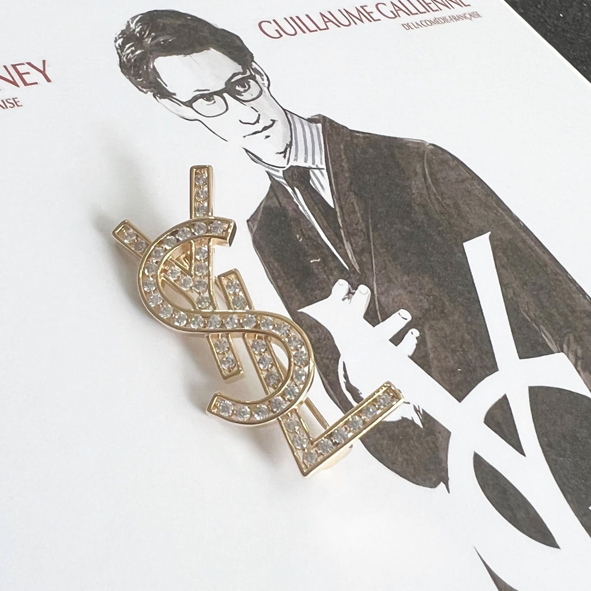 Cài Áo Nam, Nữ - YSL Màu Vàng Pha Lê Trắng (AM)