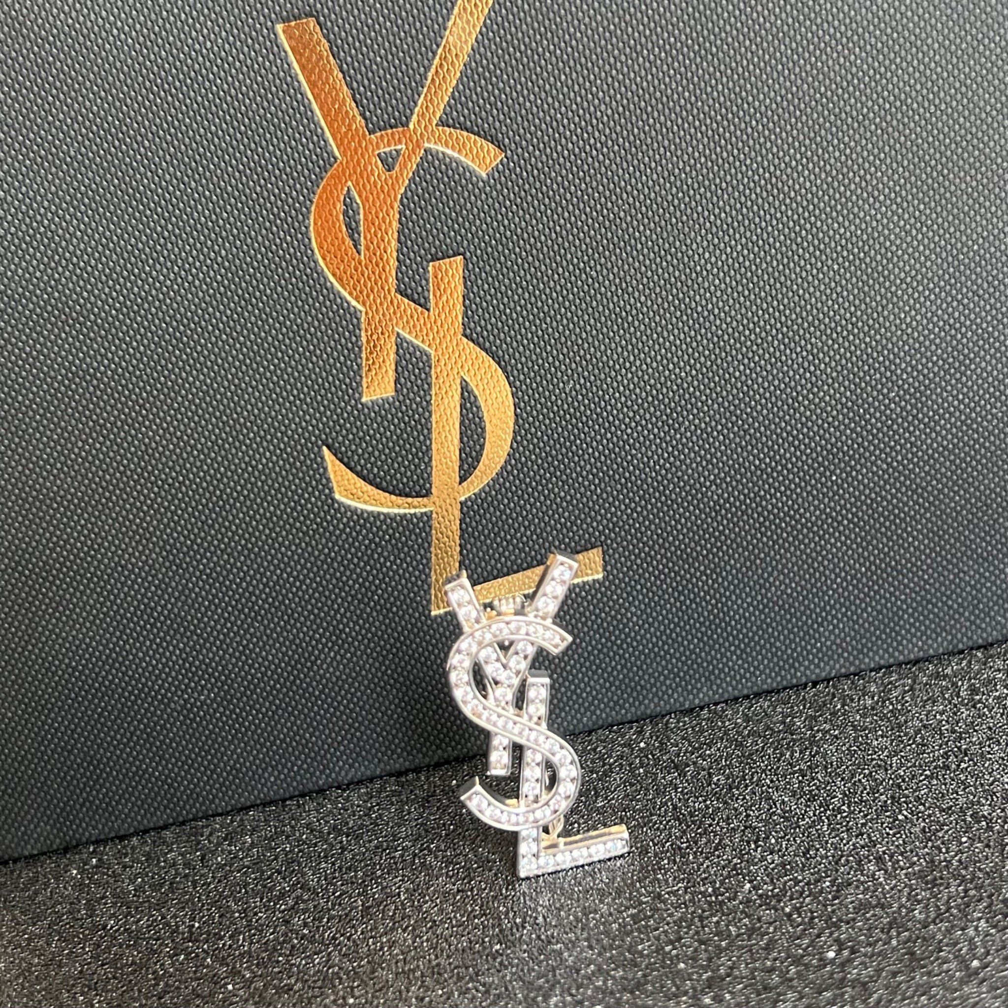 Cài Áo Nam, Nữ - YSL Màu Trắng Pha Lê (AL)