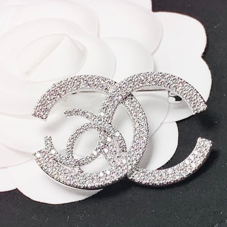 Cài Áo Nam, Nữ - Chanel Pha Lê Trắng (DD)