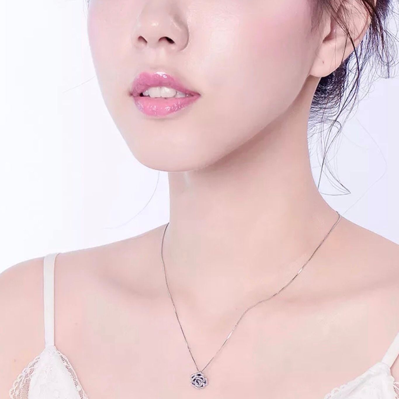BỘ TRANG SỨC BÔNG HỒNG ĐEN PHA LÊ (AC)