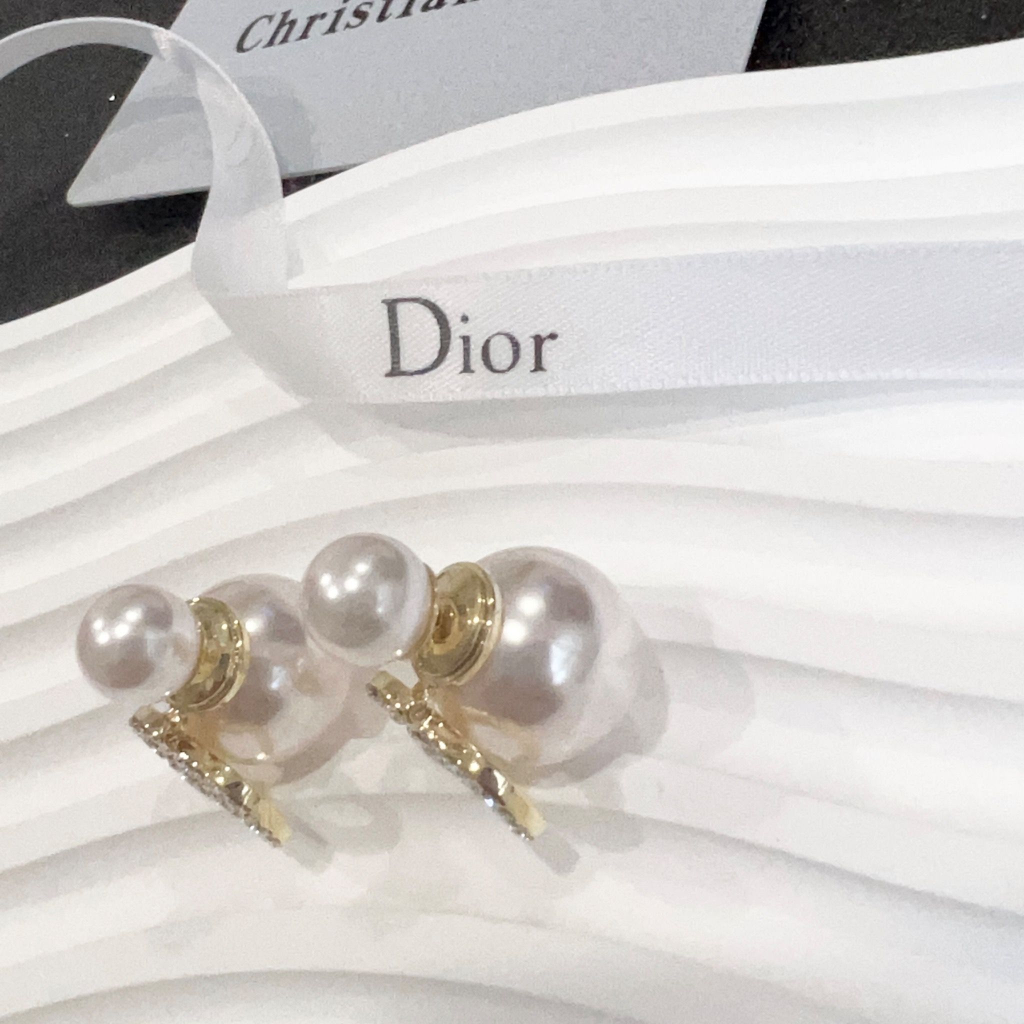 Bông Tai Dior Màu Vàng Ngọc Trai & Pha Lê Trắng (AM) - Có 3 Kiểu Đeo