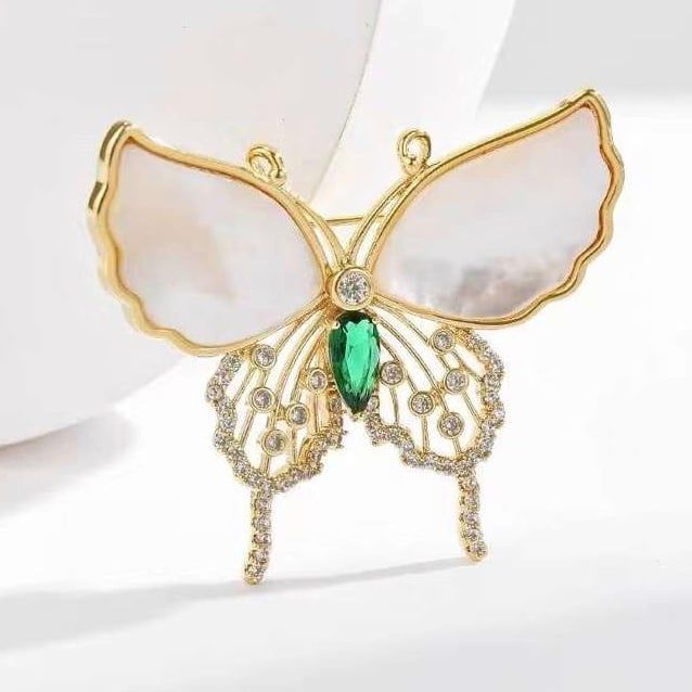 Cài Áo - Con Bướm Vỏ Trai Thiên Nhiên & Pha Lê Xanh