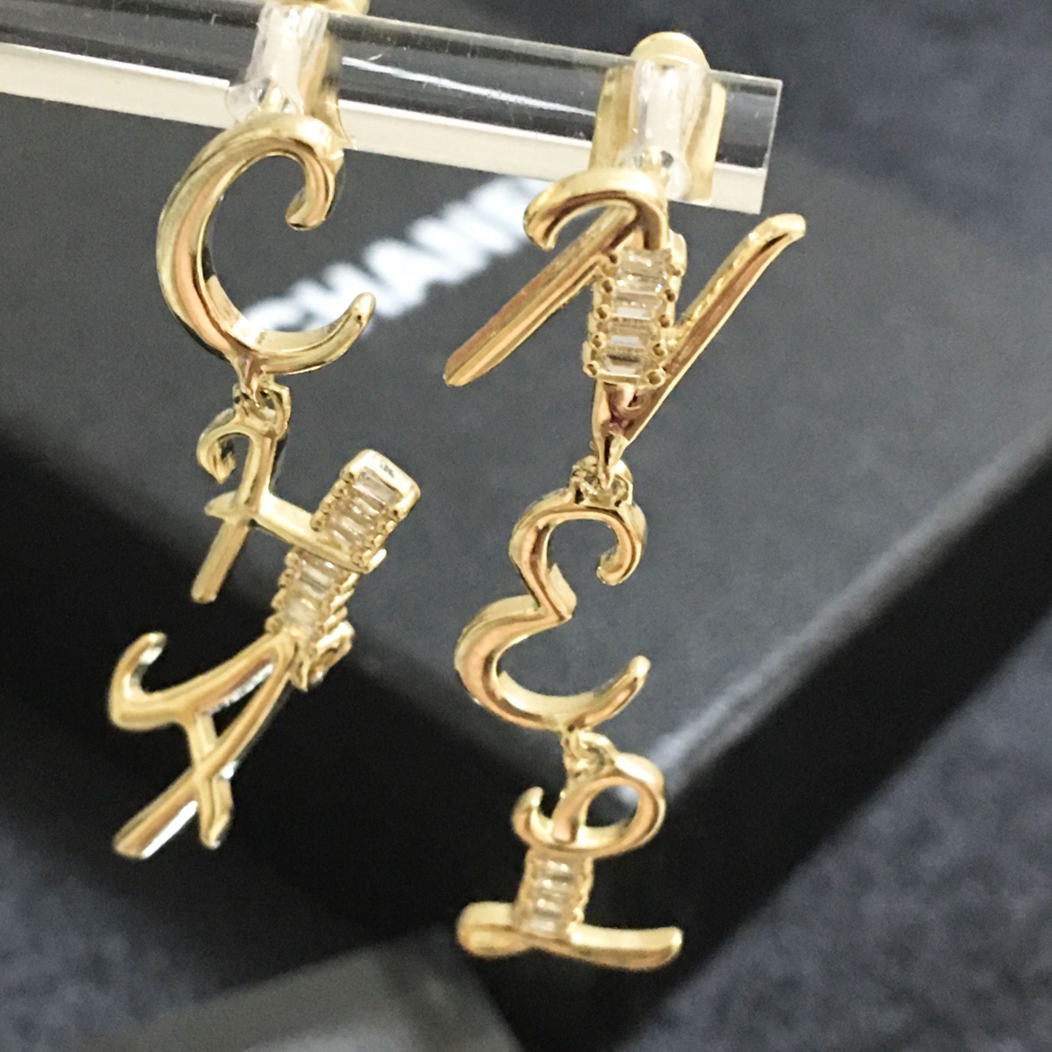 Bông Tai Chanel Bản To Màu Vàng Pha Lê Trắng (BN)