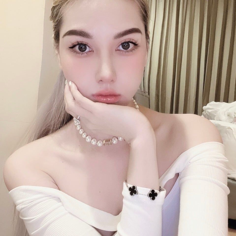 Bộ Trang Sức Dior Vàng - Vòng cổ Choker & Vòng Tay Ngọc Trai Quý Phái