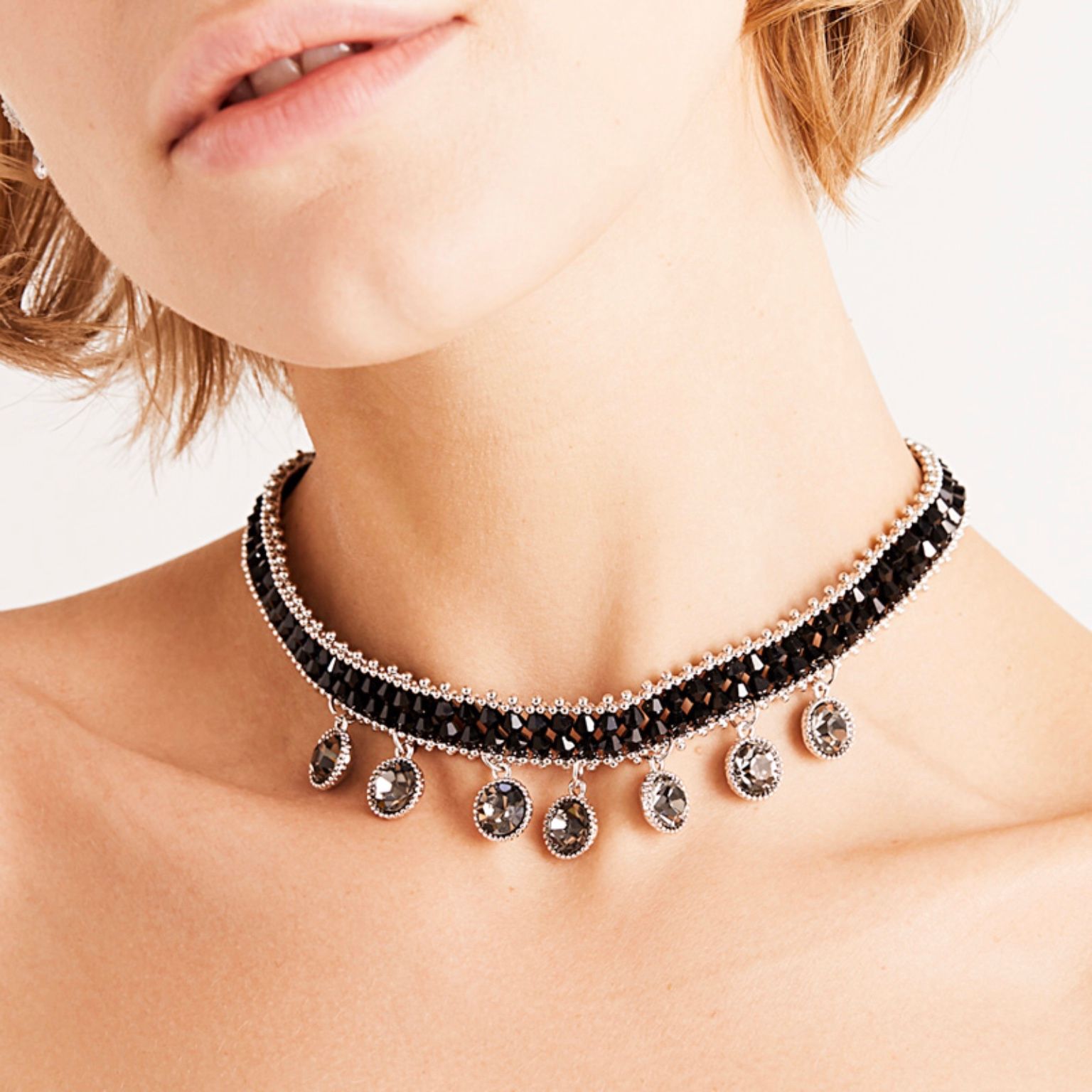 DÂY CHUYỀN NGẮN - CHOKER PHA LÊ ĐEN (AB)