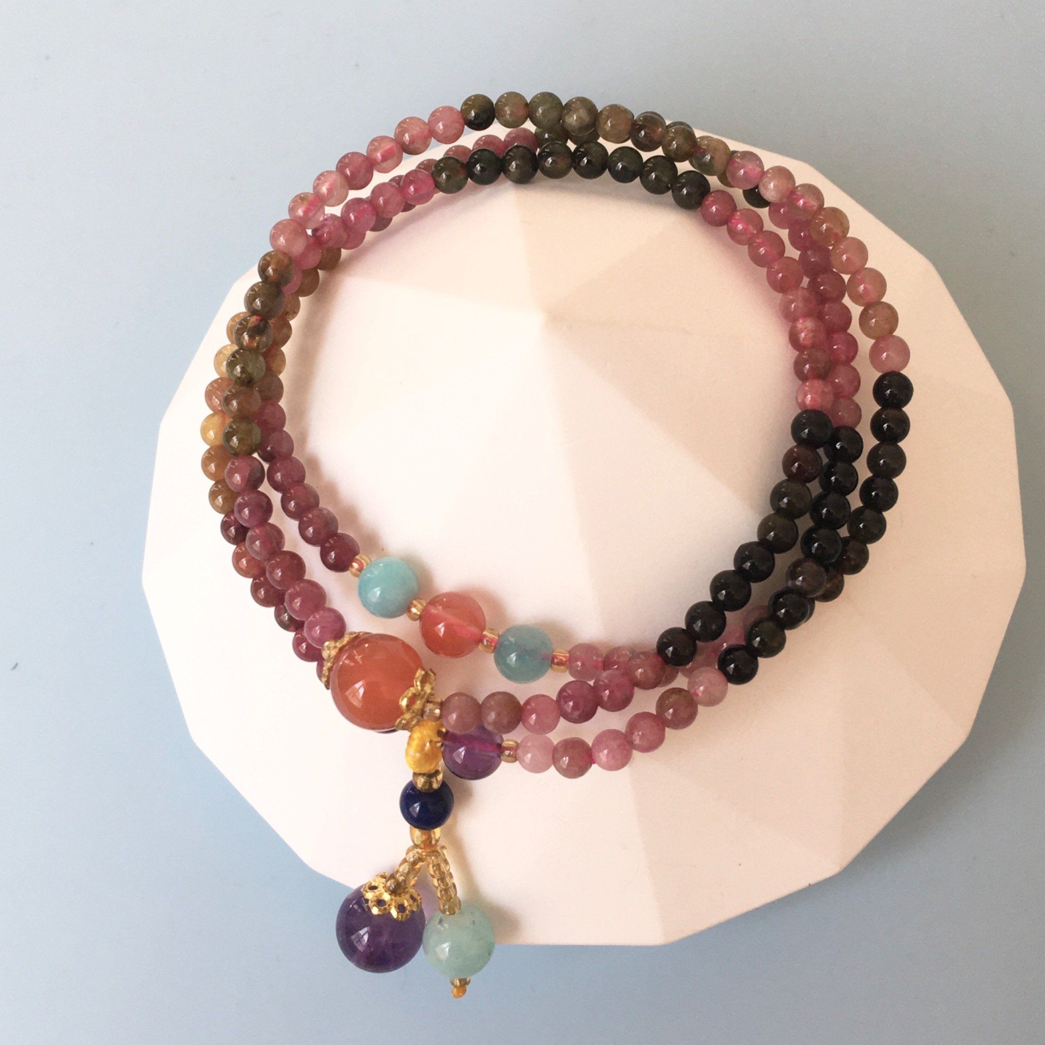 Vòng Tay Phong Thuỷ Cao Cấp - 3 Vòng Đá Tourmaline Đa Sắc Màu, Đá Aquamarine, Đá Thạch Anh Tím Thiên Nhiên & Đá Mã Não Đỏ May Mắn