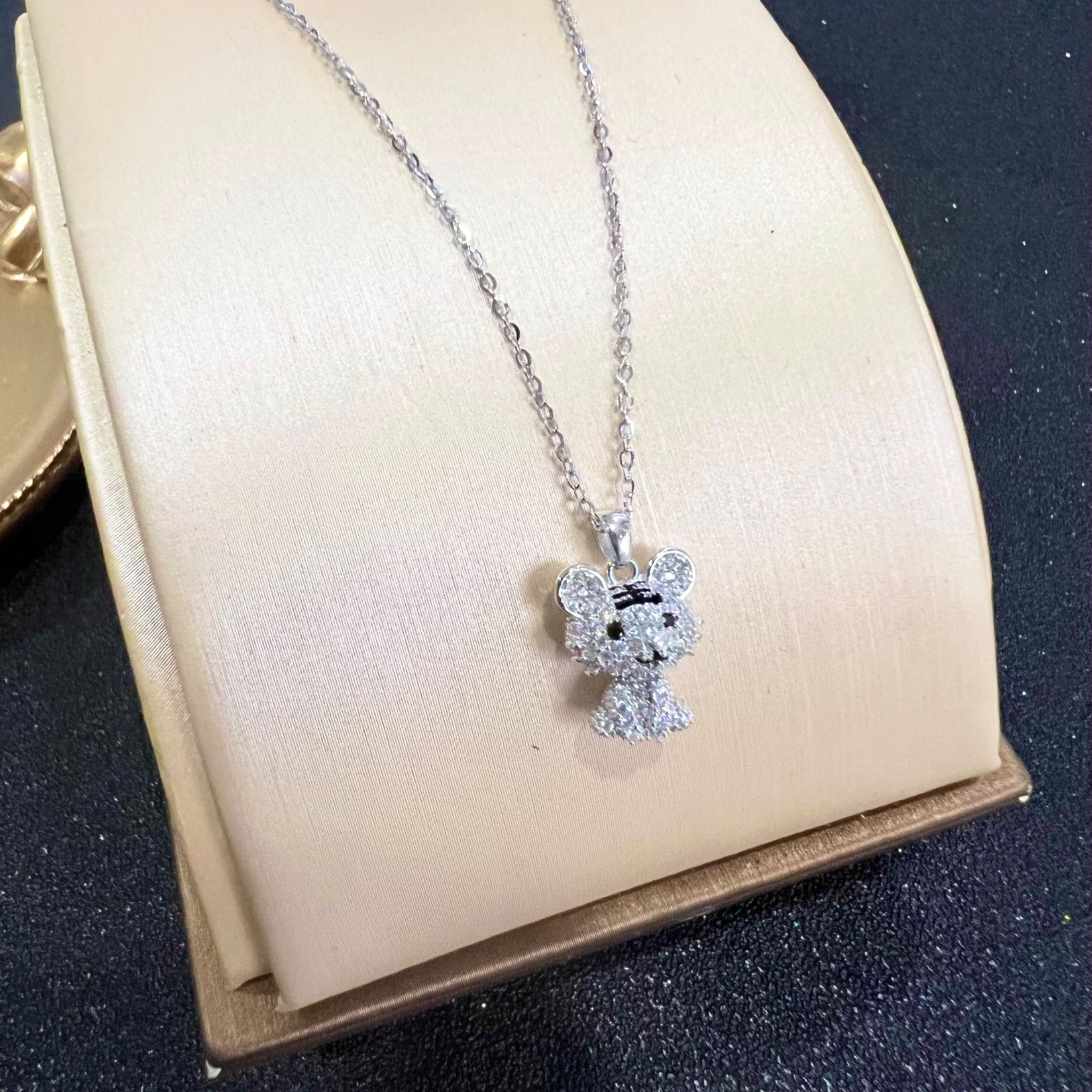 Dây Chuyền Bạc Cao Cấp - Tiểu Hổ Pha Lê Trắng Đen ( Tuổi Dần )