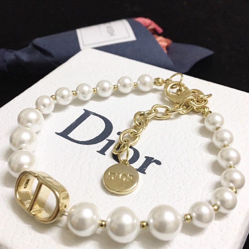 Bộ Trang Sức Dior Vàng - Vòng cổ Choker, Vòng Tay & Bông Tai Ngọc Trai, Pha Lê 3 Kiểu Đeo Quý Phái (AD)