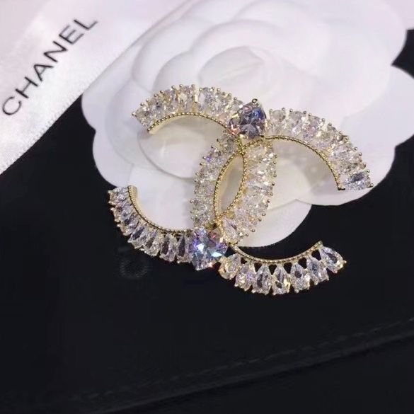 Cài Áo Nam, Nữ - Chanel Màu Vàng Pha Lê Trắng (CJ)